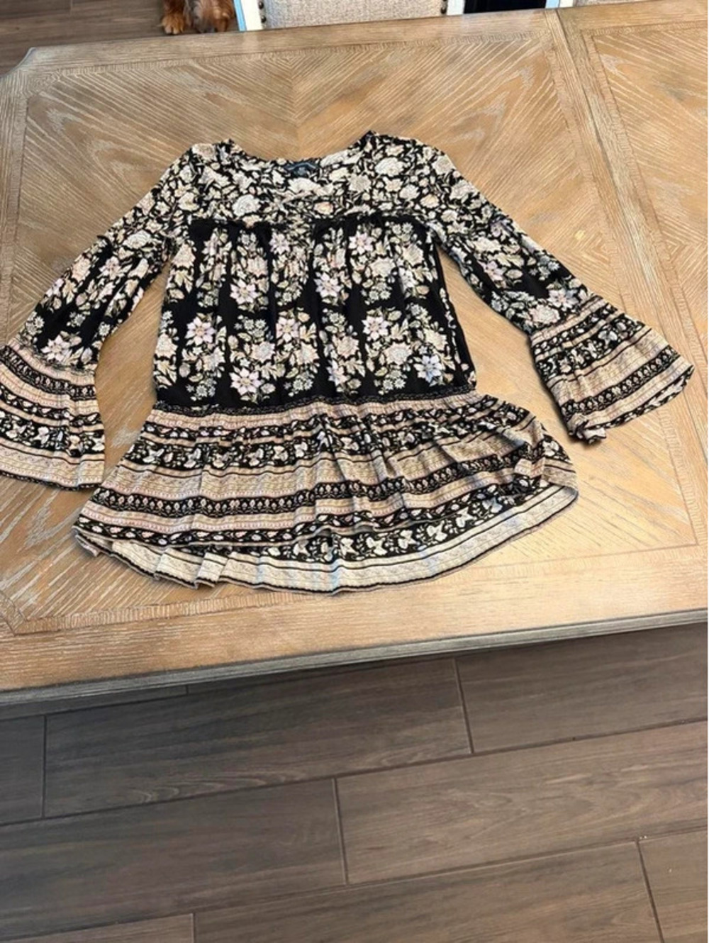 gorgeous American Eagletunic top.
